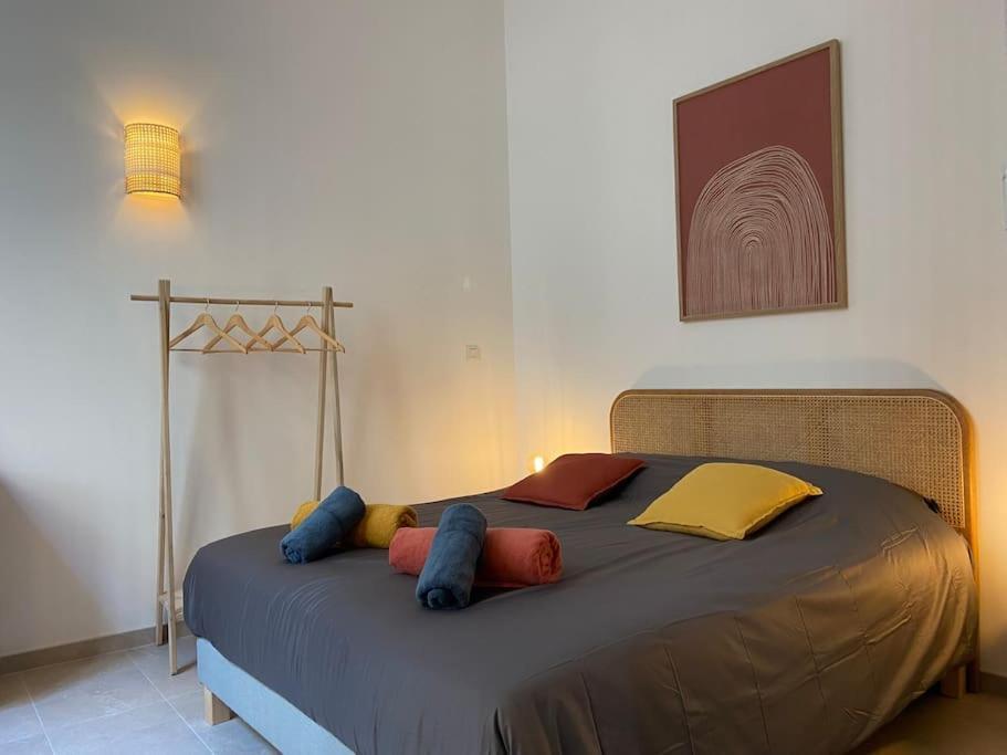 Appartement Avec Ventilateurs Proche Du Palais Des Papes Aviñón Exterior foto